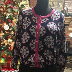 Check Out this Beautiful Crown & Ivy Cardigan